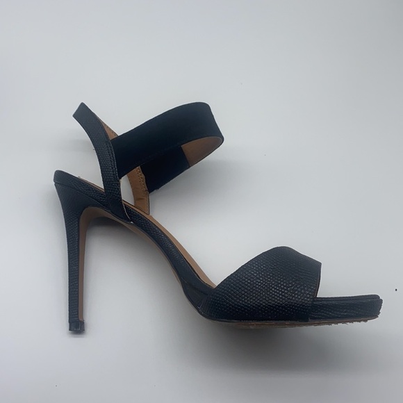 Steve Madden -  Ripleigh Black Leather  Animal Print Velcro Strap Heels Size 9.5 - Picture 14 of 15